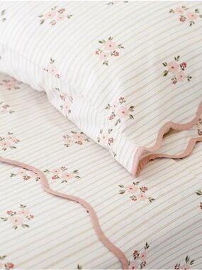 Gathre Briar Floral Full Sheet Set